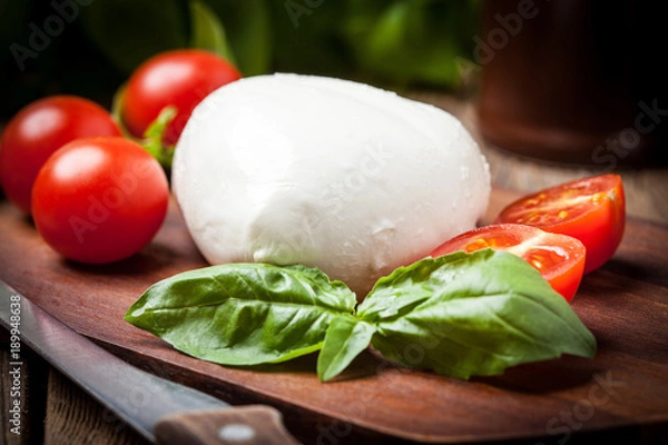 Obraz Mozzarella, pomidor i bazylia.