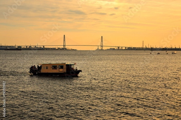 Obraz The sightseeing boat in Japan during autumn