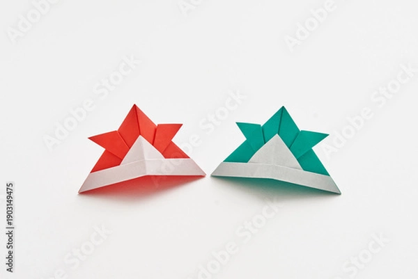 Obraz 折り紙で折った日本のカラフルで可愛い兜