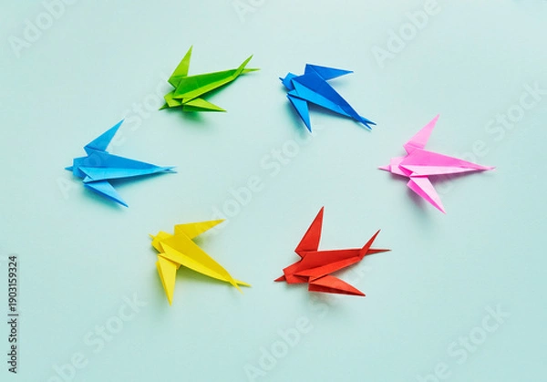 Obraz 折り紙で折ったカラフルな燕