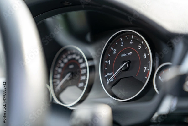 Obraz 車 馬力 トルク エンジン 回転数 自動車 輸入車 外車