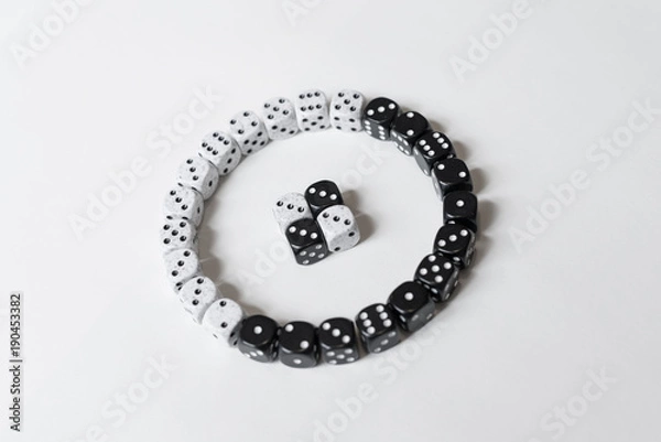 Obraz Black and White Dice in Circle Pattern on White Background