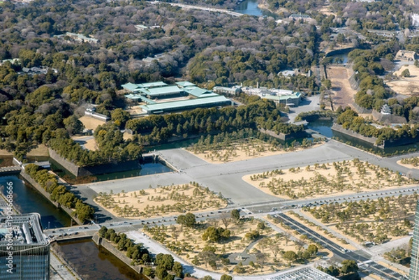 Obraz 皇居前広場上空から皇居宮殿の長和殿を空撮