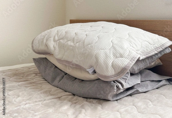 Obraz 三つを重ねる枕