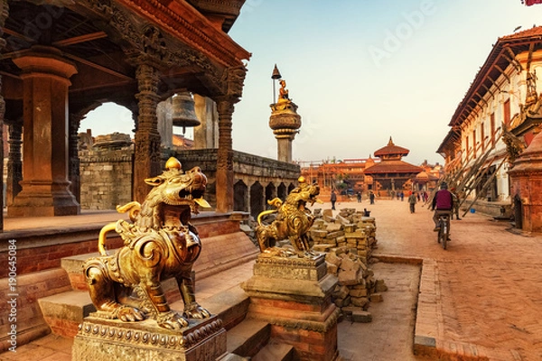 Obraz Bhaktapur Durbar Square, Guardian Statues, Nepal