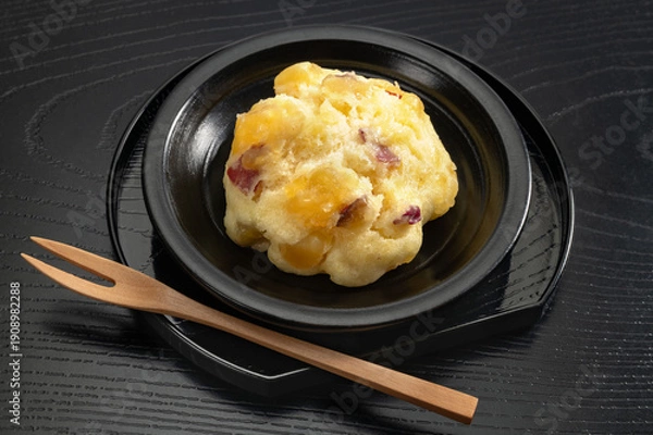 Fototapeta 愛知県の郷土料理、鬼まんじゅう