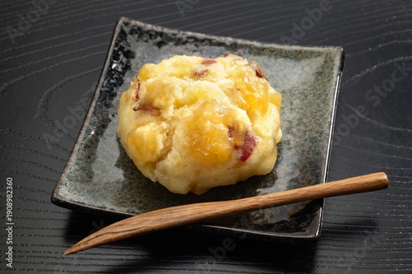 Fototapeta 愛知県の郷土料理、鬼まんじゅう