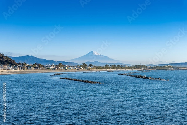 Obraz 静岡県静岡市にある石部海岸から望む富士山と駿河湾の絶景
