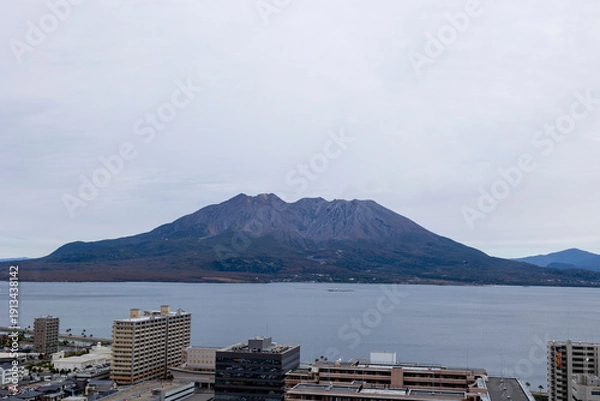 Fototapeta 桜島（鹿児島市鴨池新町側から撮影）