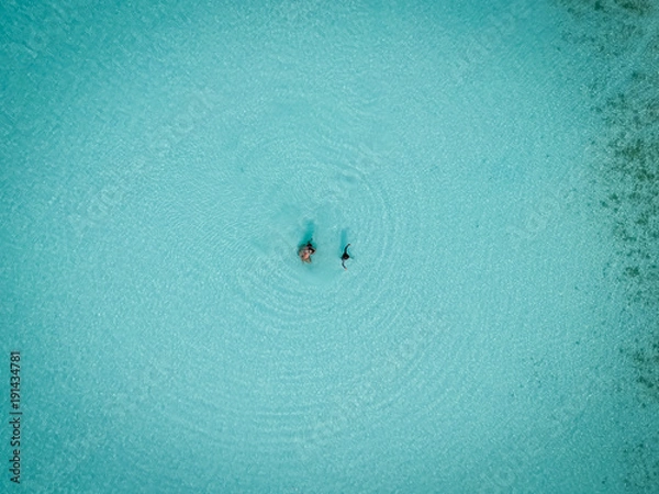 Obraz Drone photo of mother and child in Sapodilla Bay, Providenciales, Turks and Caicos