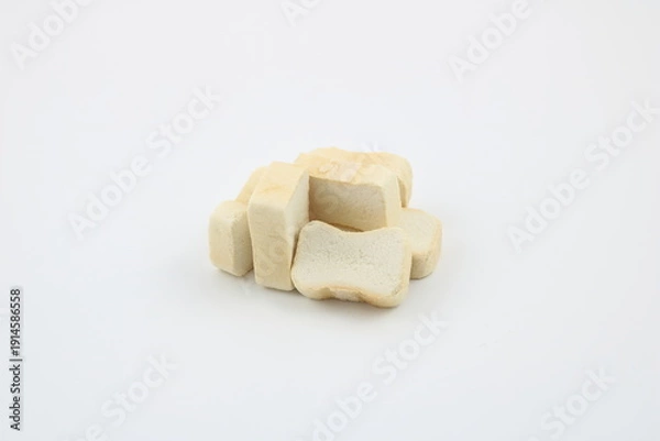 Obraz 乾燥保存が可能な伝統食材のすき焼き用の麩