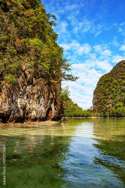 Obraz Strait between islands