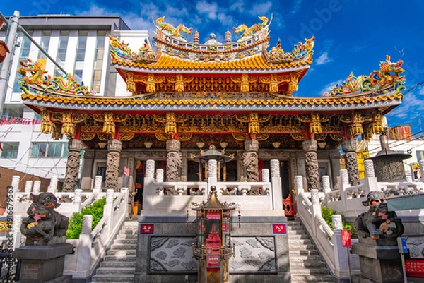 Obraz 神奈川県横浜市 青空に映える横浜中華街のシンボル「横浜関帝廟」