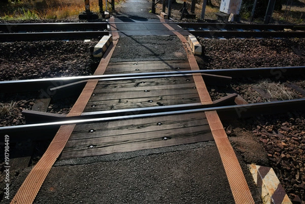 Obraz 田舎のローカル線を走る砂利が敷かれた線路