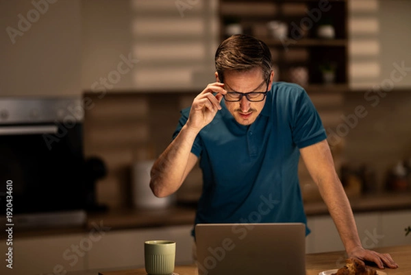 Obraz Man With Glasses Doing Work