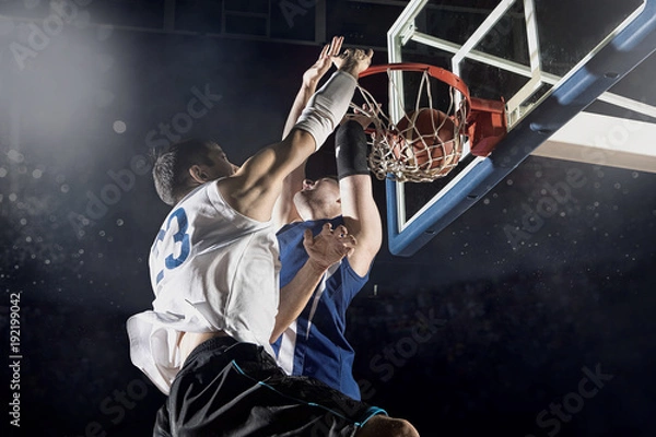 Fototapeta Dwóch koszykarzy w akcji