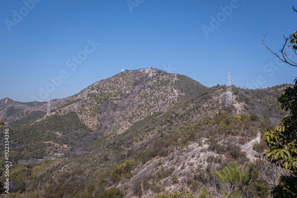 Obraz 高御位山（たかみくらやま）兵庫県加古川市と高砂市にまたがる標高304mの山のハイキング中に見える風景