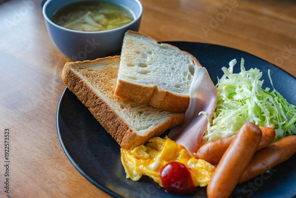 Obraz トーストと卵料理の朝食