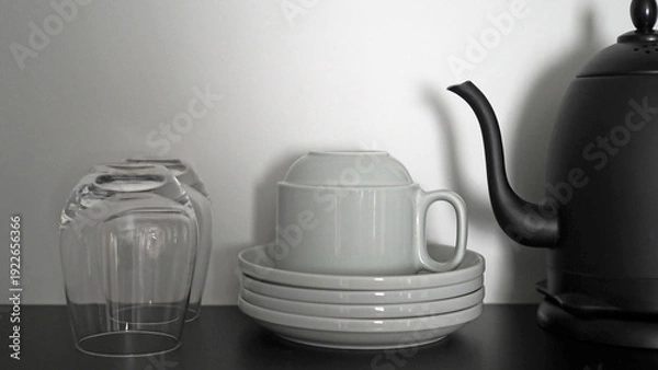 Fototapeta モダンなキッチン コップ、電気ケトル、マグカップ