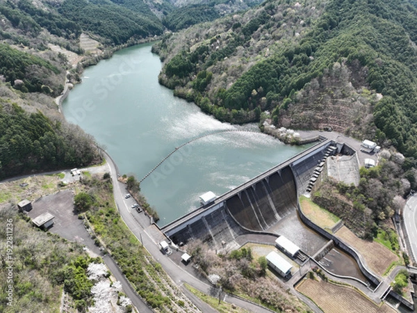 Obraz 愛媛県東温市　佐古ダムの風景