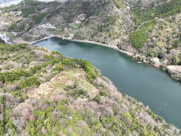 Obraz 愛媛県東温市　佐古ダムの風景
