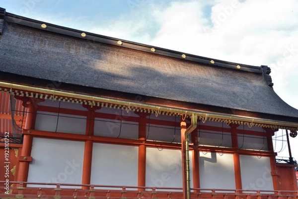 Obraz 伏見稲荷大社　背面からのご本殿(京都市伏見区)