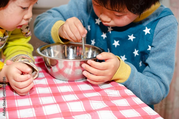 Obraz 料理をする子供