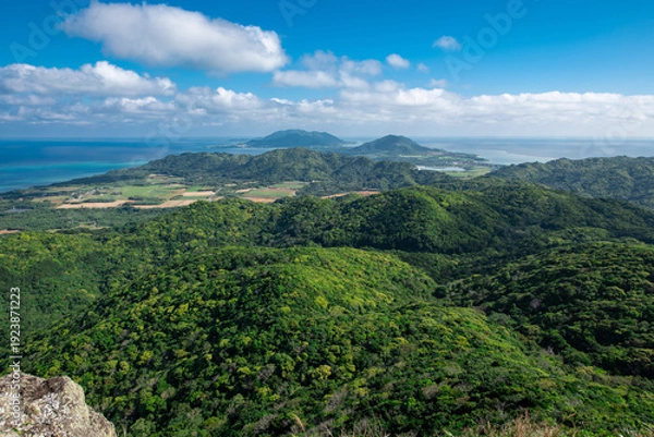 Obraz 野底岳（マーペー）頂上より