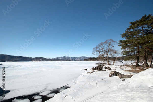 Fototapeta 氷結した桧原湖