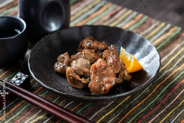 Obraz 皿に盛った砂ズリ