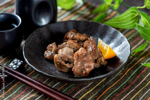 Obraz 皿に盛った砂ズリ