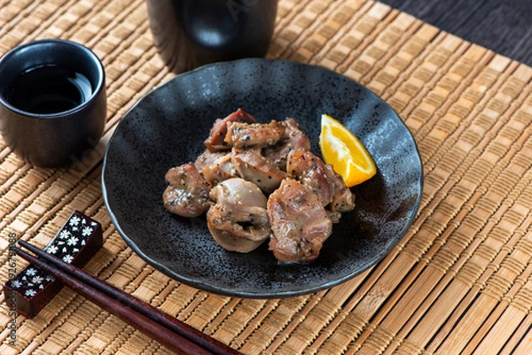 Obraz 皿に盛った砂ズリ