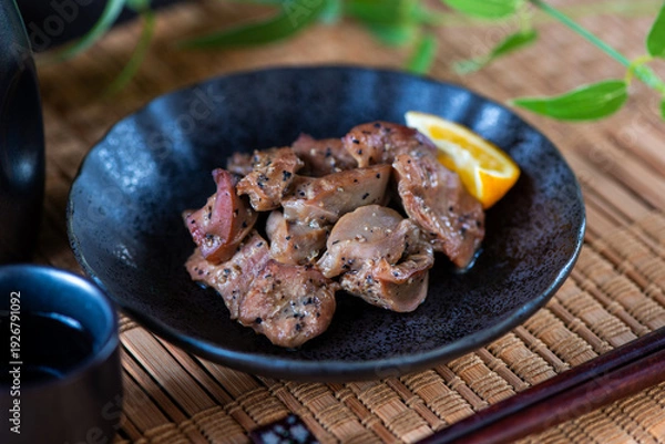 Obraz 皿に盛った砂ズリ