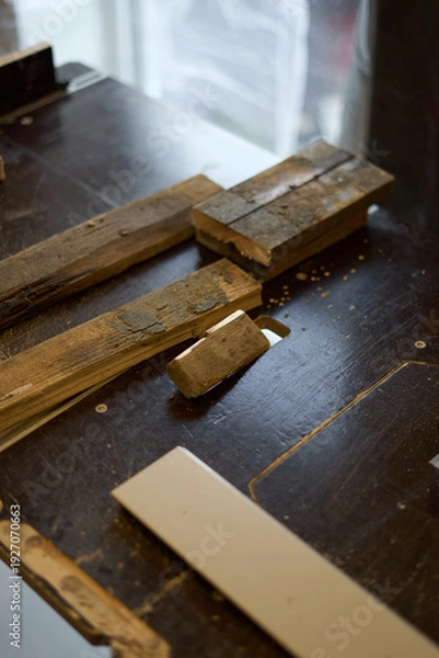 Obraz old wooden table