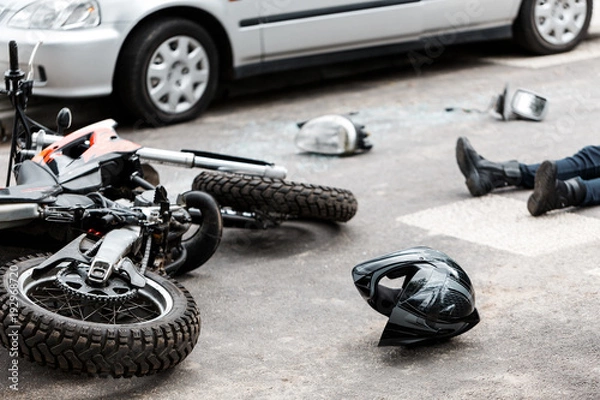 Obraz Wypadek motocyklowy i samochodowy