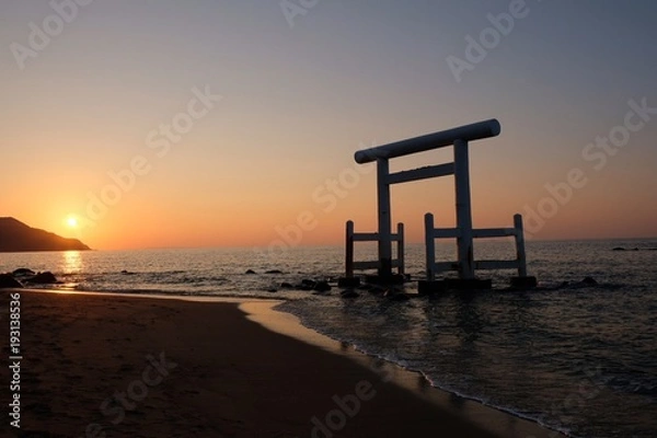 Fototapeta 夕陽と鳥居