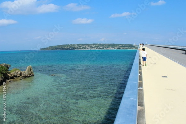 Fototapeta 古宇利大橋