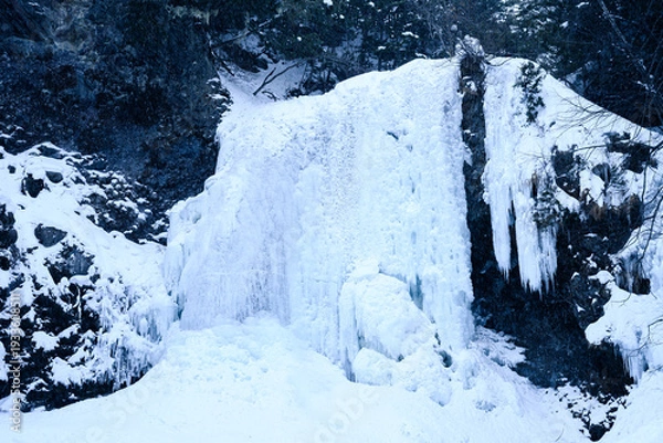 Obraz 長野県　善五郎の滝　雪