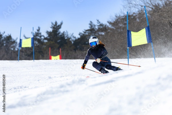 Obraz スキー競技の練習をする女子選手