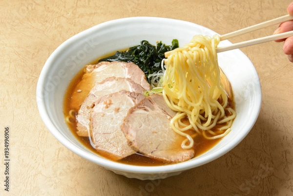 Obraz 日本食ラーメンの箸上げシーン