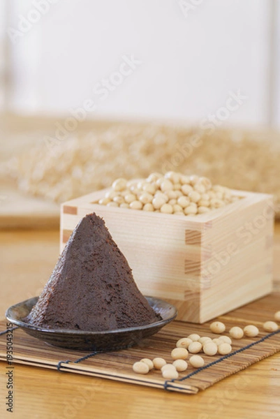 Obraz 日本の食べ物・大豆と赤味噌(豆味噌)