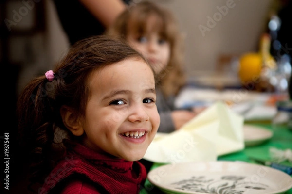 Fototapeta Enfant à table