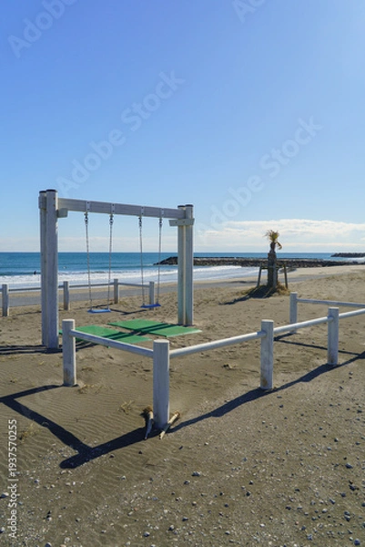 Obraz 日本の風景【千葉県】九十九里浜・一宮海岸の白いブランコ