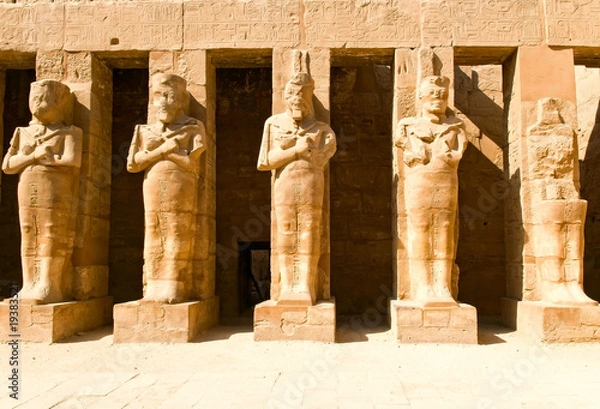 Obraz the statues in Karnak temple complex, Egypt