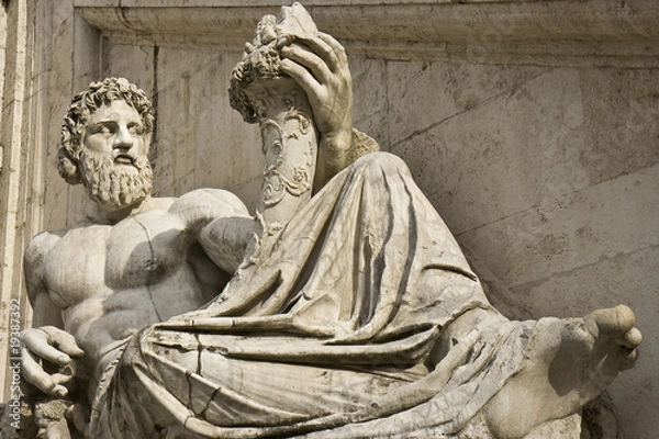 Obraz statue divine sur la colline du Capitole