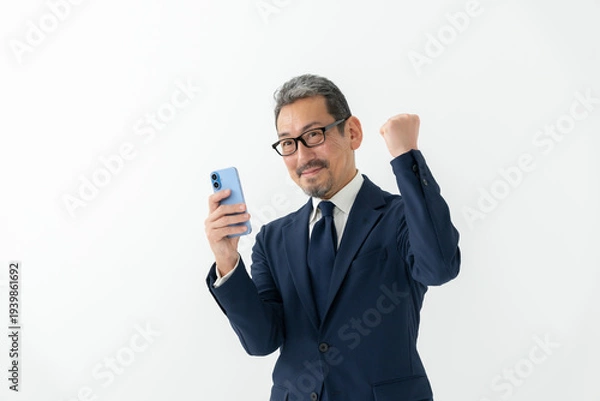 Obraz ビジネス　男性　スマートフォン　スマホ