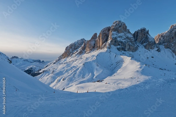 Fototapeta View of the Sassolungo (Langkofel) Group of the Italian Dolomites from the Val di Fassa Ski Area, Trentino-Alto-Adige region, Italy