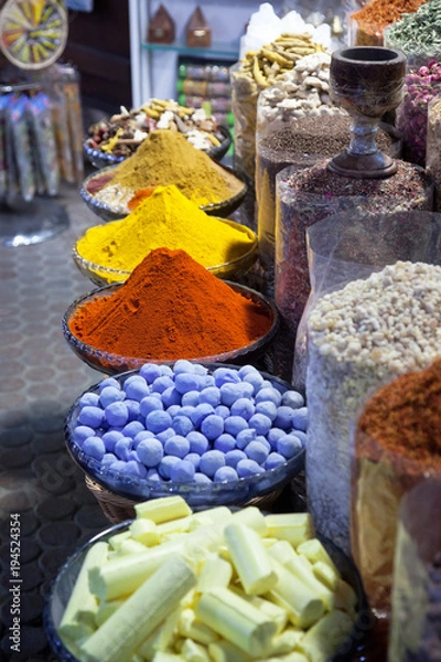 Fototapeta arabic Spices at the market Souk Madinat Jumeirah in Dubai, UAE