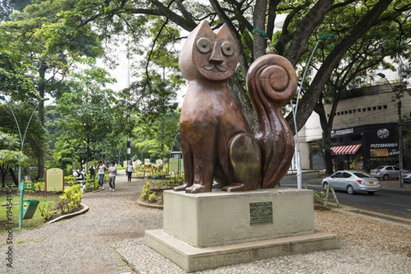 Fototapeta Cat Park (Parque El Gato De Tejada) w Santiago de Cali, Valle de Cauca, Kolumbia