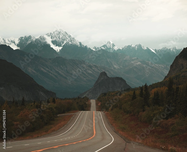 Fototapeta Widok z podróży na zachód w kierunku Lion's Head na Alasce